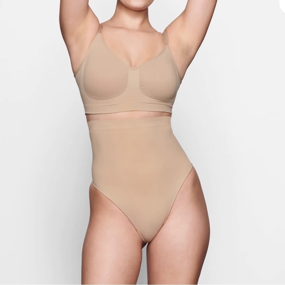 SKIMS Seamless Sculpt High-Waisted Thong